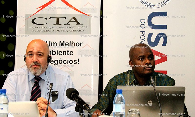 Mesa que presidiu o seminário de apresentação do Estudo sobre Inspecção Pré Embarque em Moçambique