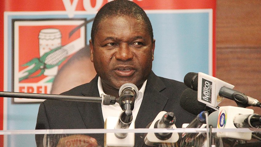 Filipe Nyusi - candidato a Presidencia da Republica intervindo no encontro com empresarios nacionais