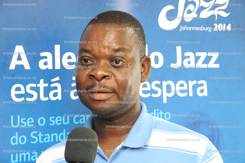 Juliao Chaicomo Mucavele vencedor da campanha cartoes de credito Joy of Jazz
