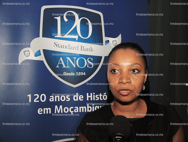 Helia Campos - Directora de Recursos Humanos do Standard bank