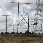 Pormenor da construção da linha provísória de 220KV que alimenta o Norte do País