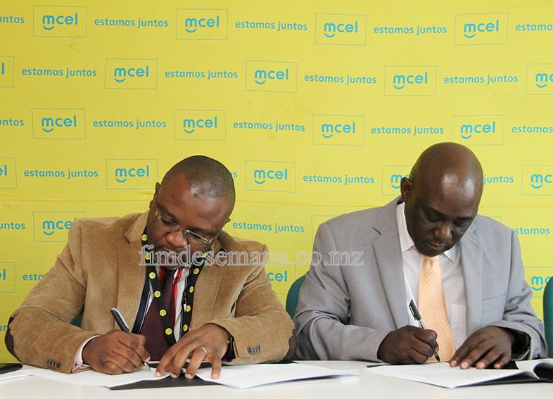 Acto de assinatura do memorando de entendimento entre o ISCED e a mcel