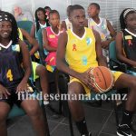 Jogadores participantes no lançamento do Basquete Show 2015