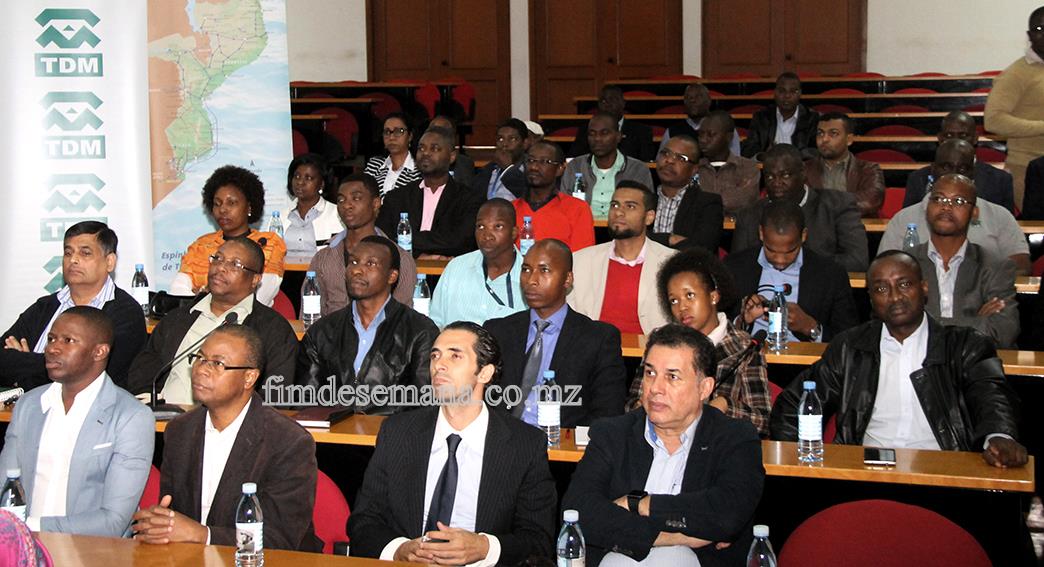 Participantes na Conferência Internacional da AICEP