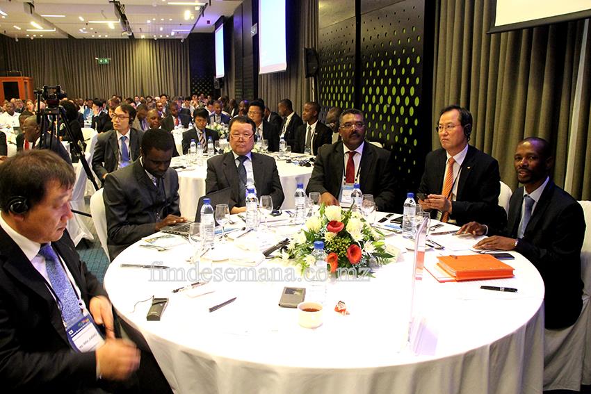 Participantes no Fórum de Cooperação Industrial Moçambique-Coreia