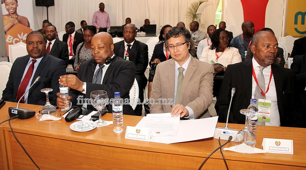 Participantes no Lançamento do Plano Estratégico de Desenvolvimento da Província de Maputo 1