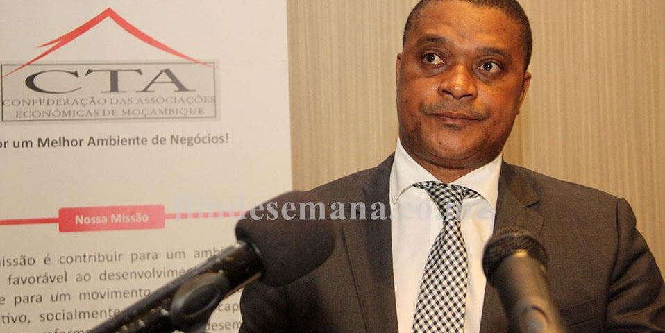 Ernesto Tonela Ministro da Ind&uacute;stria e Com&eacute;rcio