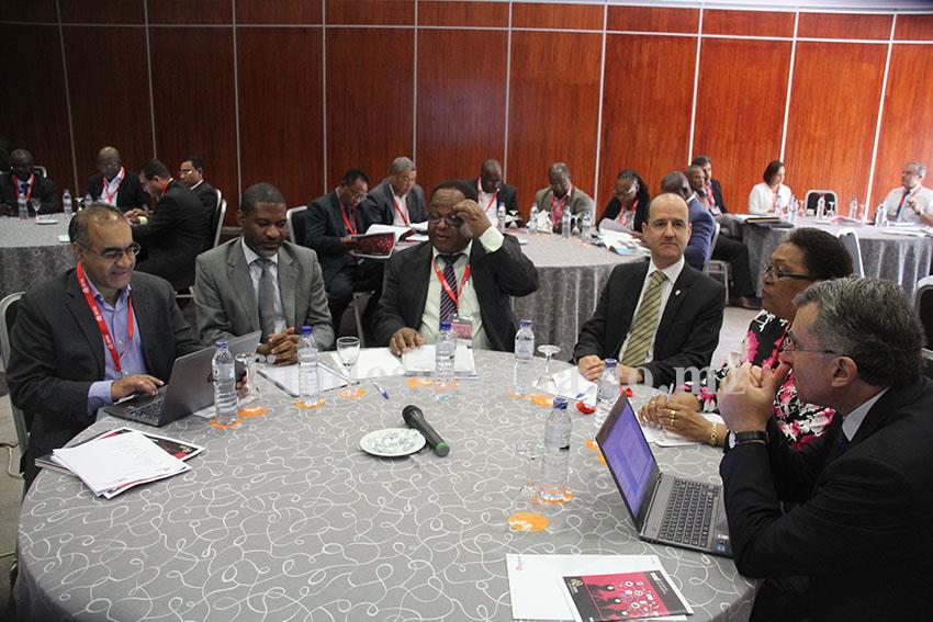 Participantes no encontro de altos dirigentes da AICEP