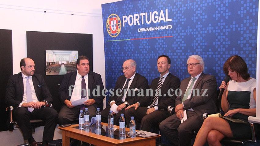 Mesa que presidiu o encontro sob tema Parcerias Luso Americanas para o Desenvolvimento em &Aacute;frica