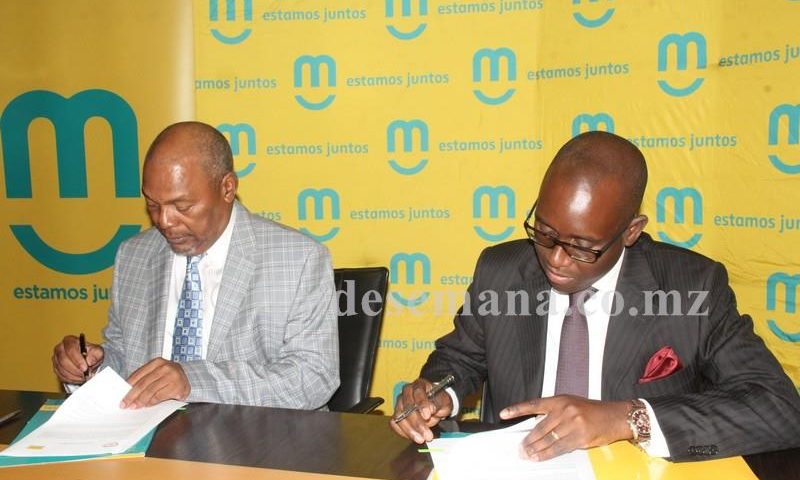 Acto de assinatura do memorando