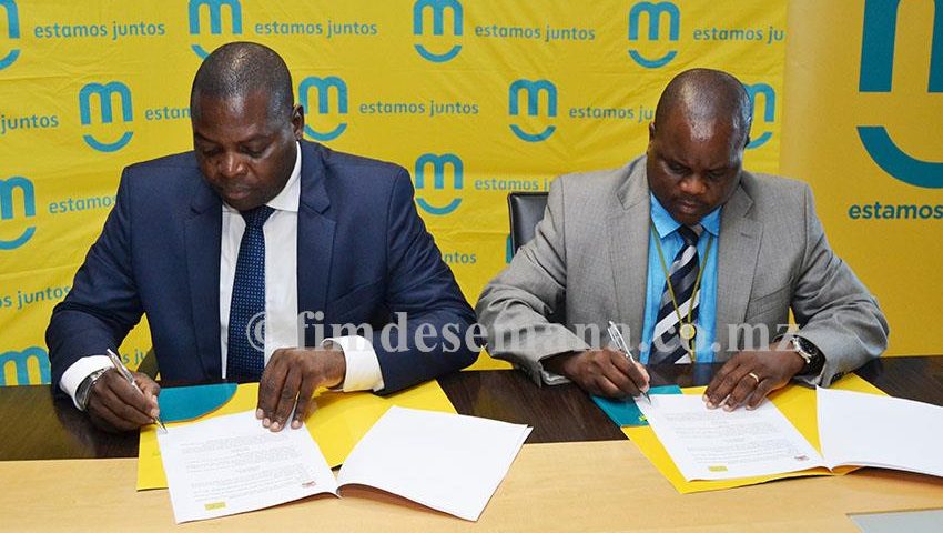 Assinatura de memorando de parceria entre mcel e Ordem dos Contabilistas e Auditores de Mo&ccedil;ambique
