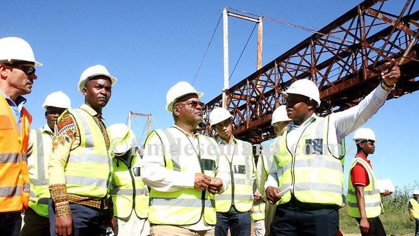 Visita &agrave;s obras da ponte ferrovi&aacute;ria de Boane