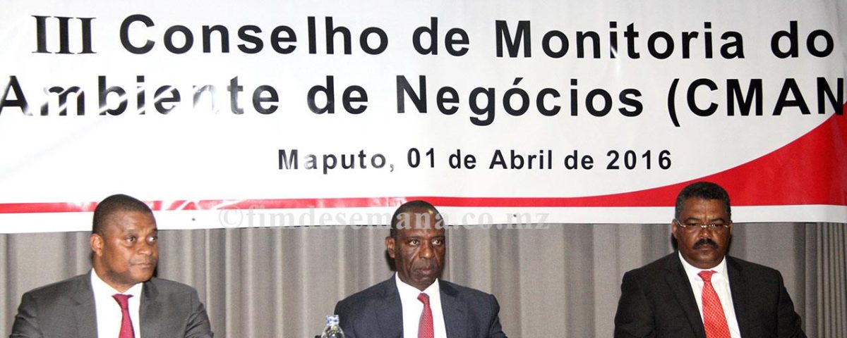 Mesa que presidiu o III Conselho de Monitoria do Ambiente de Neg&oacute;cios CMAN