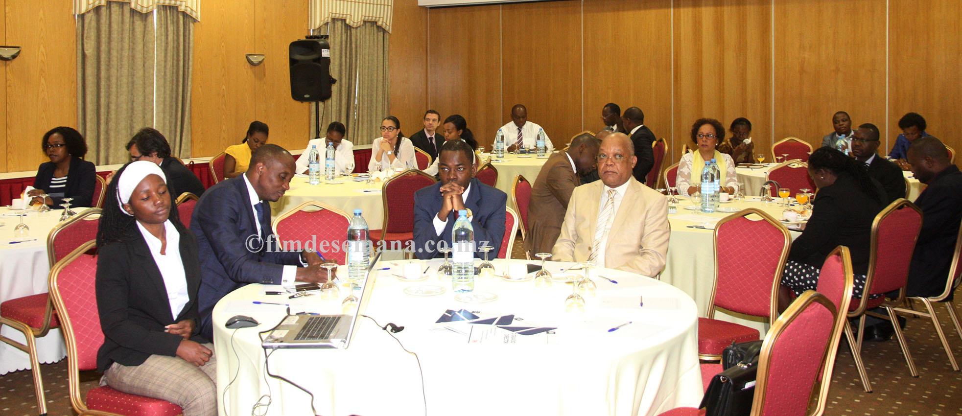 Participantes no encontro do Instituto de Directores de Mo&ccedil;ambique