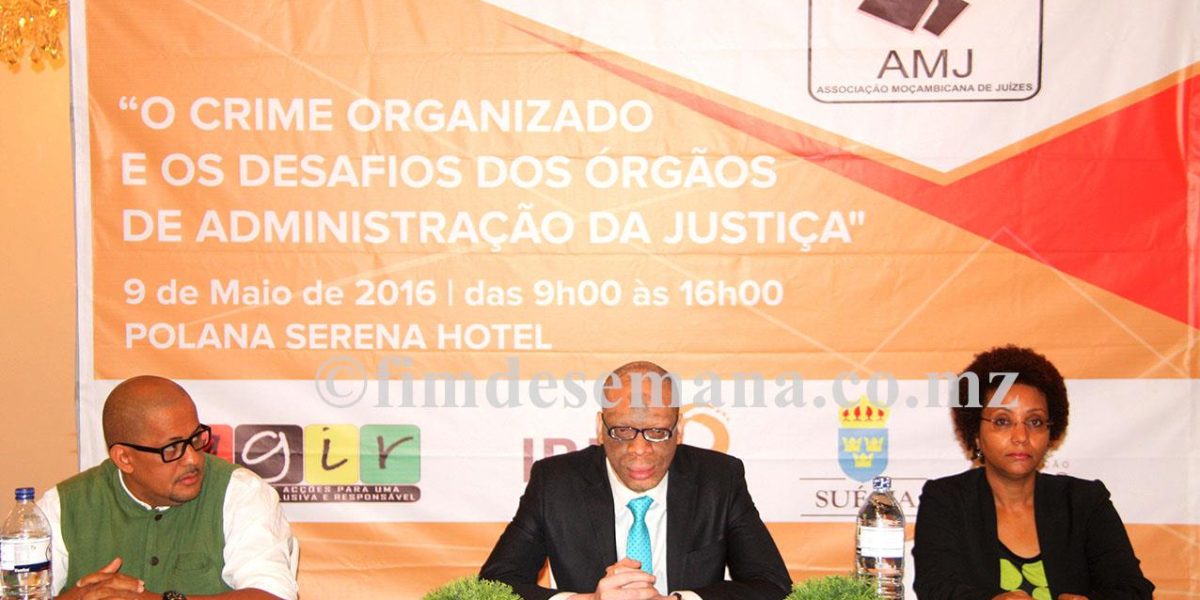 Mesa que presidiu o Semin&aacute;rio sobre Crime Organizado os desafios dos org&atilde;os de administra&ccedil;&atilde;o da Justi&ccedil;a