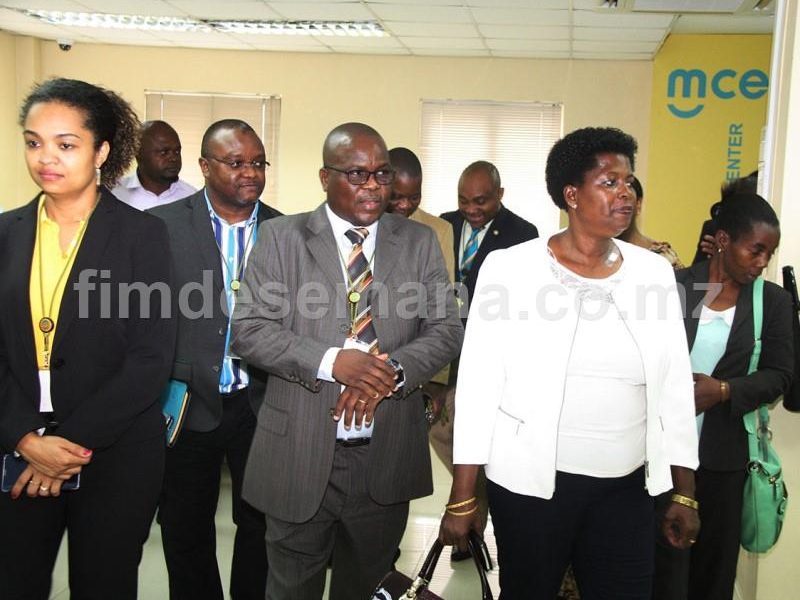 Visita dos deputados da Assembleia da Rep&uacute;blica &agrave; sede da mcel