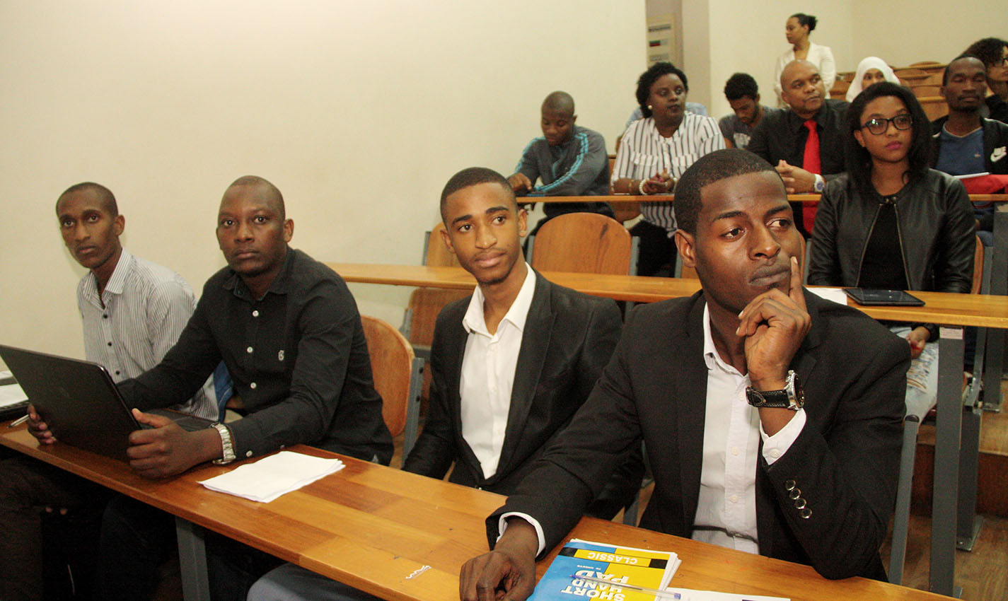 Participantes no semin&aacute;rio sobre o Desafio Empreendedor