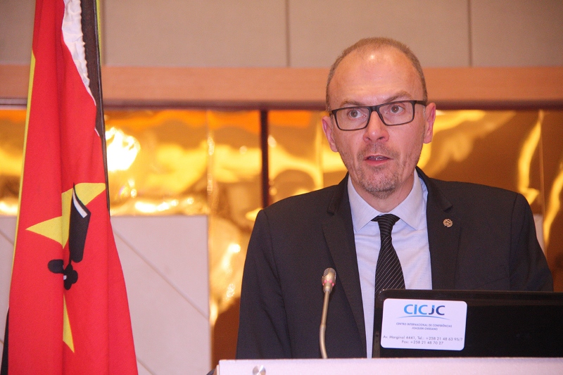 Cristopher Regrarel presidente da União Internacional de Magistrados