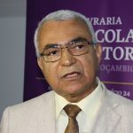 Jo&atilde;o Ruas autor do livro