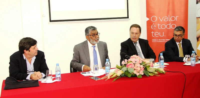 Mesa que presidiu o semin&aacute;rio de reflex&atilde;o sobre a ESAEN