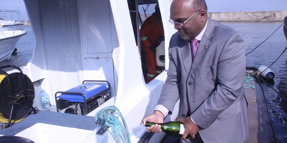 Inaugura&ccedil;&atilde;o da embarca&ccedil;&atilde;o Hidrogr&aacute;fica