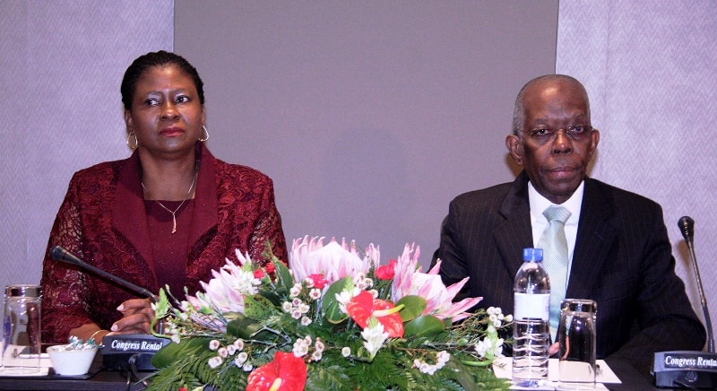 Mesa que presidiu o encontro do IGEPE