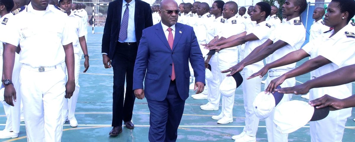 Visita do ministro dos Transportes e Comunica&ccedil;&otilde;es &agrave; Escola N&aacute;utica