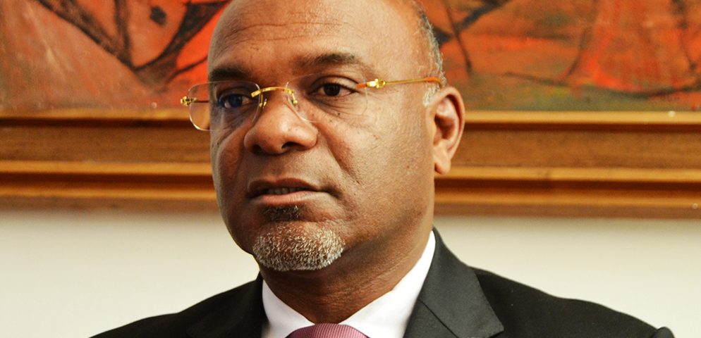 Carlos Mesquita ministro do Transportes e Comunica&ccedil;&otilde;es 2