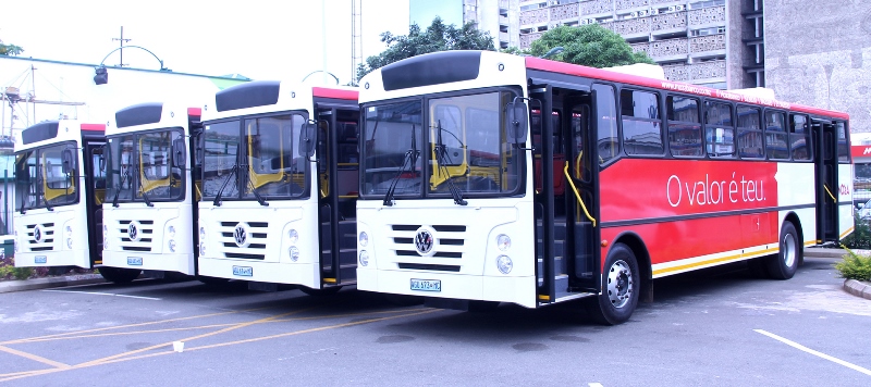 Parte de autocarros entregues ao sector privado da &aacute;rea metropolitana de Maputo