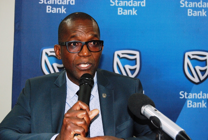 Alfredo Mucavela Director de Marketing e Comunica&ccedil;&atilde;o do Standard Bank