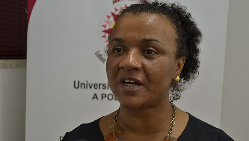 Ros&acirc;nia da Silva Pr&oacute; Reitora para P&oacute;s Gradua&ccedil;&atilde;o Investiga&ccedil;&atilde;o Cient&iacute;fica Extens&atilde;o Universit&aacute;ria e Coopera&ccedil;&atilde;o