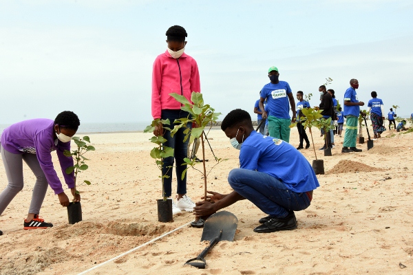 Acto do plantio de arvores 4