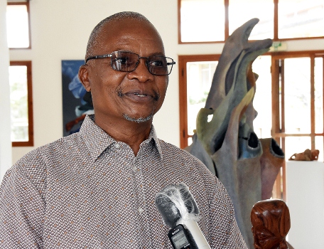 Domingos Muando artista plastico