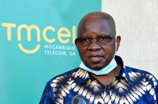 Fernando Fanheiro curador da exposicao 1