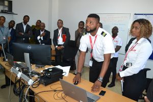 Visita a um dos departamentos da LAM 2