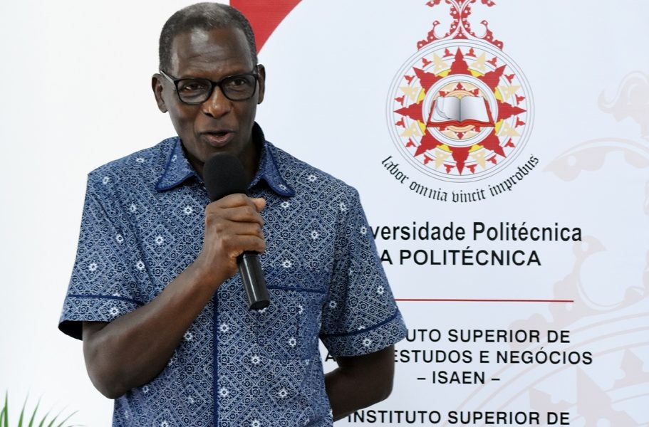 Narcico Matos reitor da Universidade Politecnica 3