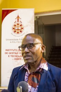 Uranio Mahanjane academico 2