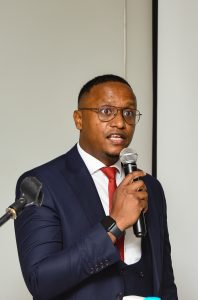 Célio Valy, chefe da Secção de Vendas da Sala de Mercados 3