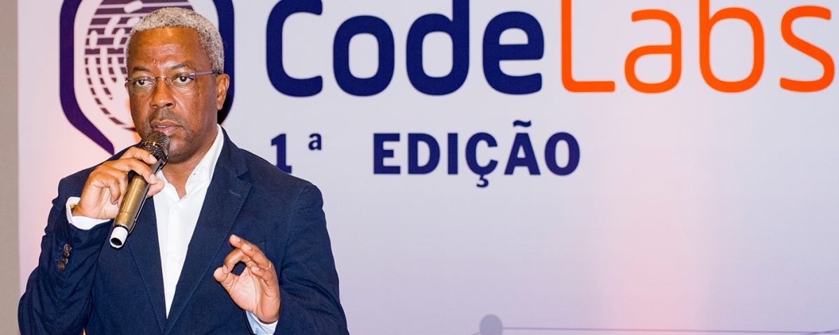 António Libombo, administrador executivo adjunto da Cornelder de Moçambique (2)