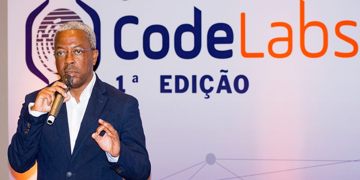 António Libombo, administrador executivo adjunto da Cornelder de Moçambique (2)