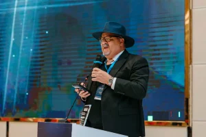 Leandro Paul, especialista sénior em comunicação empresarial e decano das relações públicas