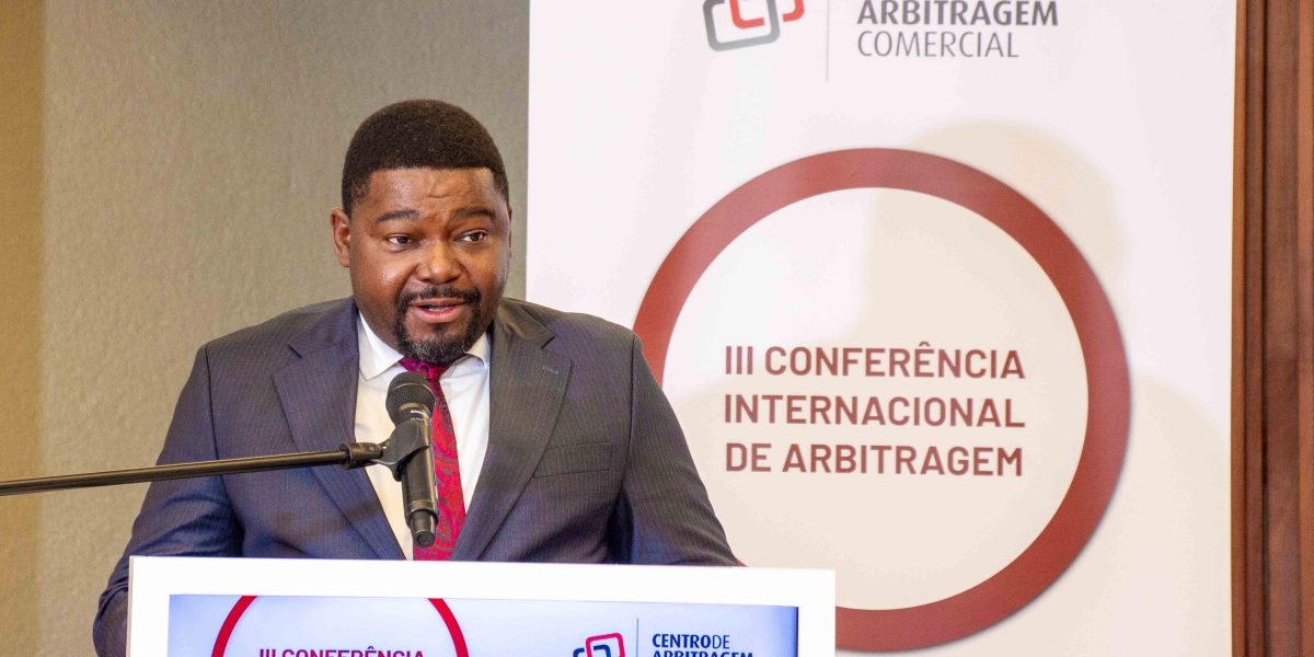 Basílio Muhate, ministro da Economia 2