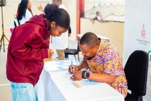 Assinatura de autógrafos