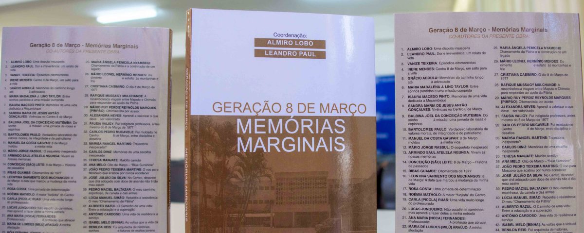 Capa e contra capa da obra