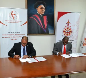 Assinatura do acordo de adesão