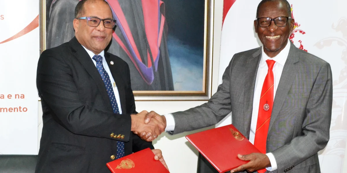 Troca de pastas seguido pelo aperto de mão