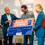 Premiação a Leo Cote