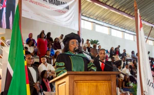 Samaria Tovela, ministra da Educação e Cultura (2)