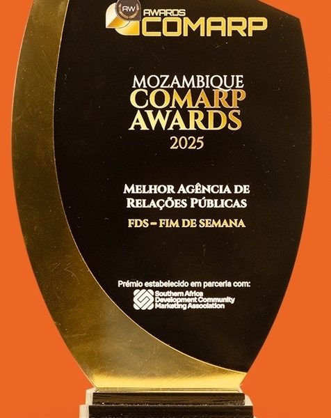 Troféu atribuído à FDS Fim de Semana