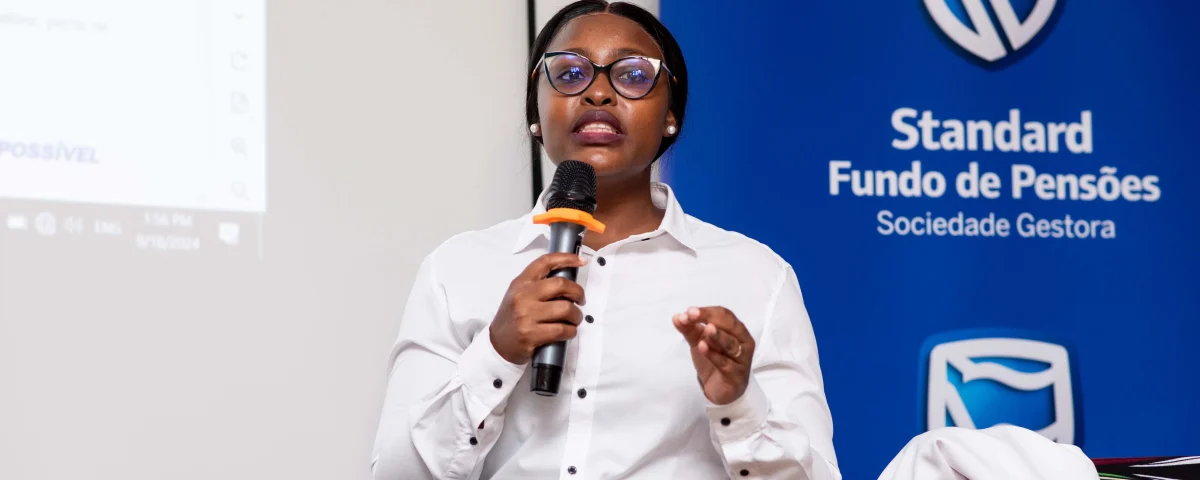 Dércia Jamisse, administradora de Fundos do Standard Fundo de Pensões (1)